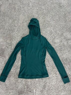 Lululemon Athletica Women’s Long-Sleeve Hooded Performance Top in Teal